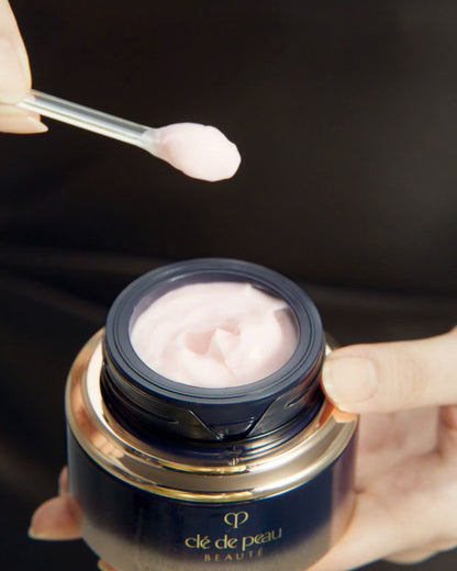 CLE DE PEAU Beauté CRÈME FORTIFIANTE INTENSIVE FOR NIGHT 50g