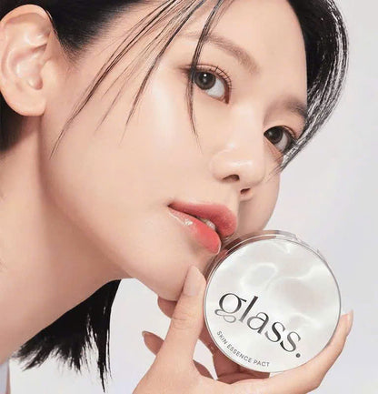 Age20's glass skin essence pact