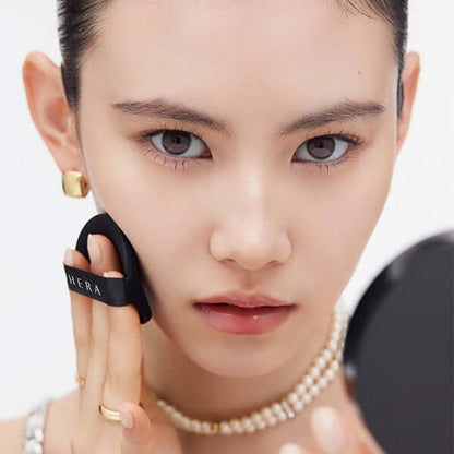 HERA BLACK CUSHION FOUNDATION - MADE IN KOREA